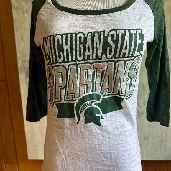 Campus LifeStyle Women’s Medium Michigan State Spartans Lightweight T-Shirt! - Picture 6 of 15
